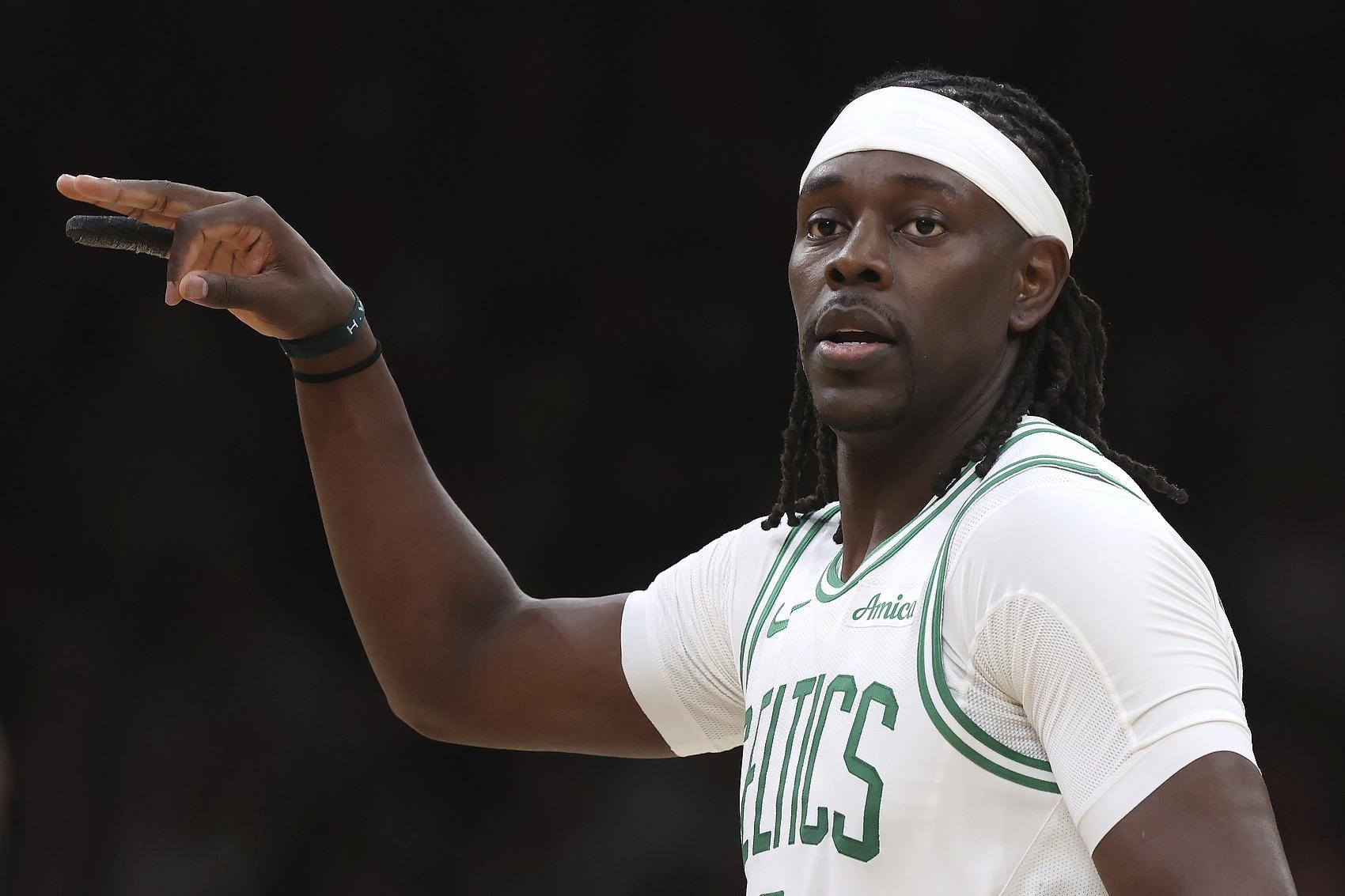 拓记：新赛季霍勒迪绝对会是首发后卫 不过他的风格或许会转变