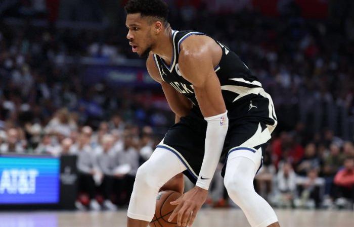 退役后立雕像有多难?现役NBA仅4人够格,詹姆斯有望两座