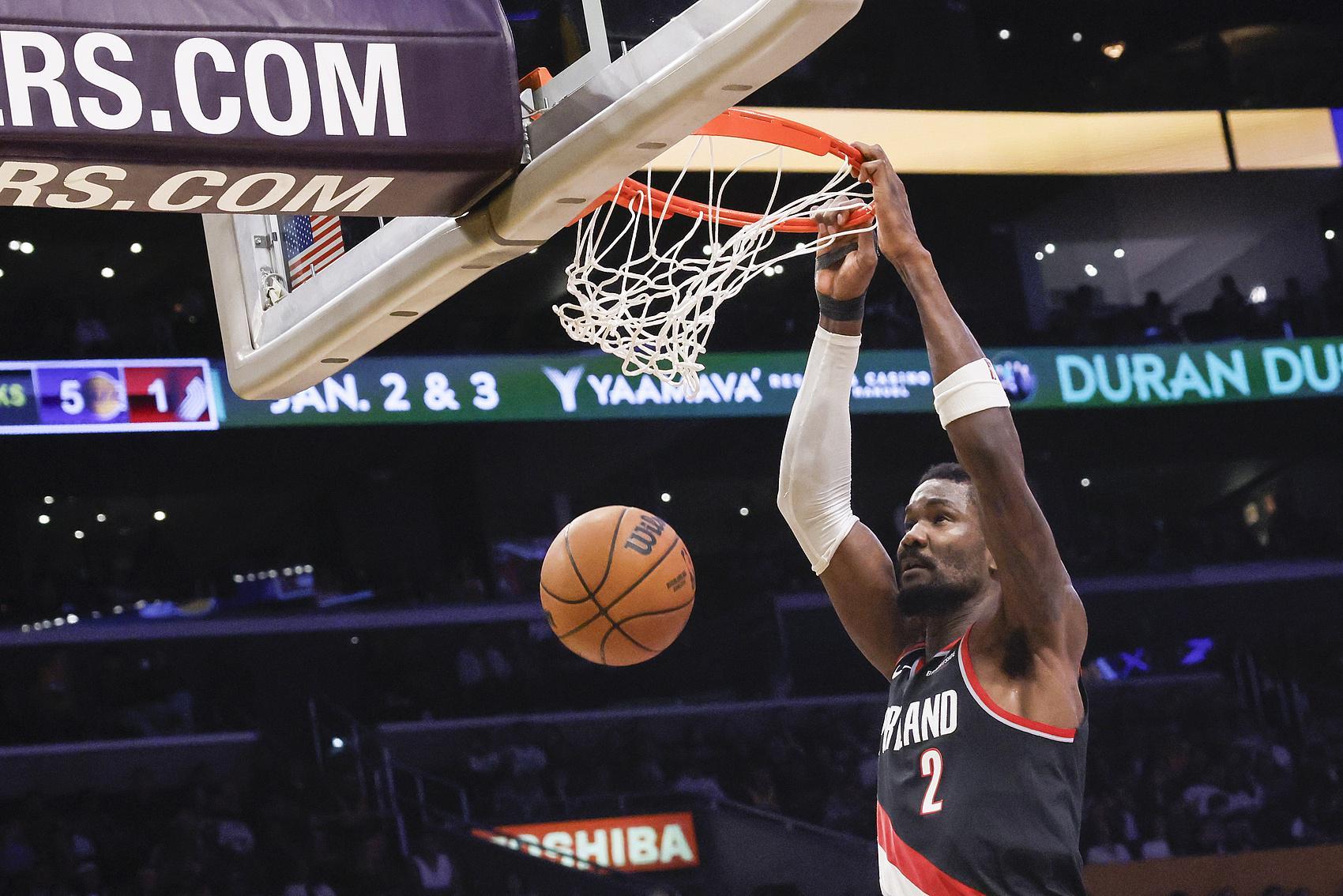 Kaiyun开云官方网站中国登录-畅想未来！联手詹姆斯东契奇 艾顿在湖人的最佳表现会是怎样的？