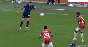 1727044671651045063.gif 开云体育官网-【意甲】加比亚绝杀 AC米兰2比1国际米兰