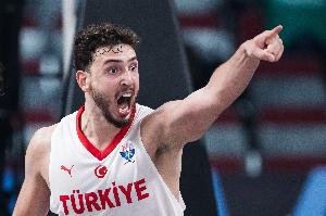 开云Kaiyun官网入口-瑞典中锋：申京非常难对付 他不仅能得分 而且身手全面&amp;敏捷&amp;能传