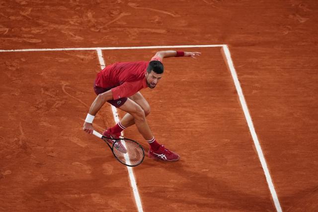 开云体育-中国官网登录入口-德约流年不利伤退法网丢第一 更大危机还在后面？