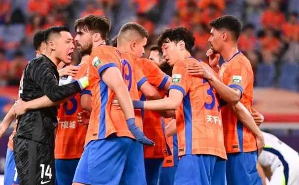 山东泰山酝酿阵容大换血 本土球员只出不进 3大功勋悍将恐遭清洗